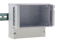 DC001CUL Двухсекционный корпус, прозрачная крышка 166x161x93мм